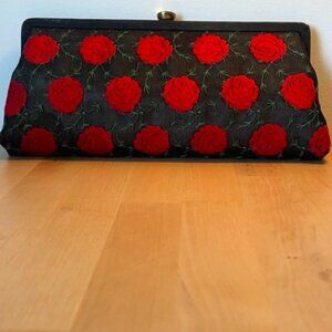 Fabulous Vintage Embroidered Red Roses Evening Clutch!!!